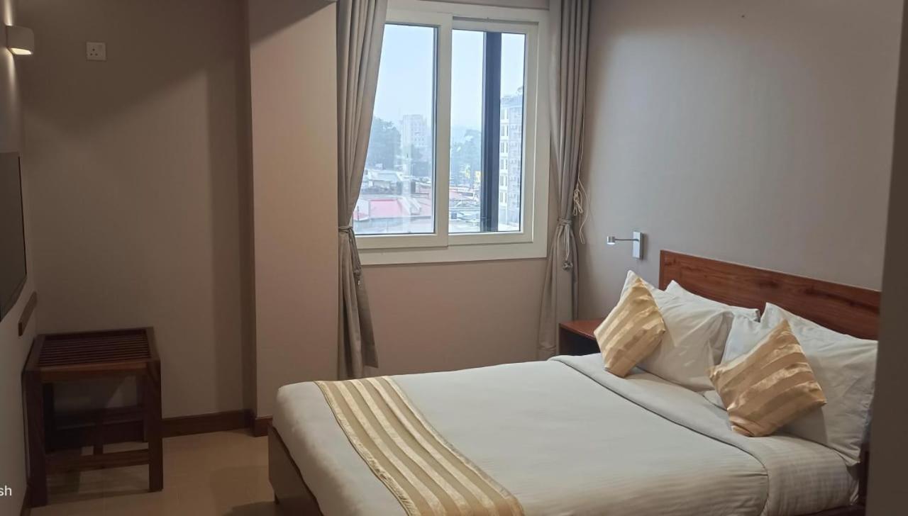 Venus Premier Hotel Аруша Екстер'єр фото