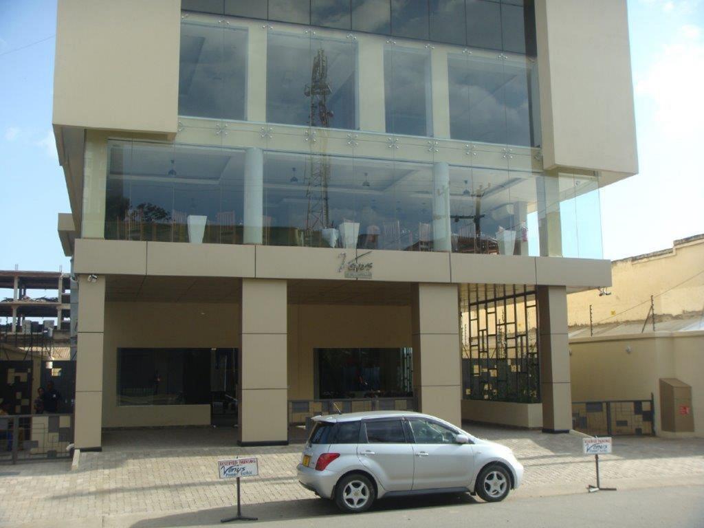 Venus Premier Hotel Аруша Екстер'єр фото