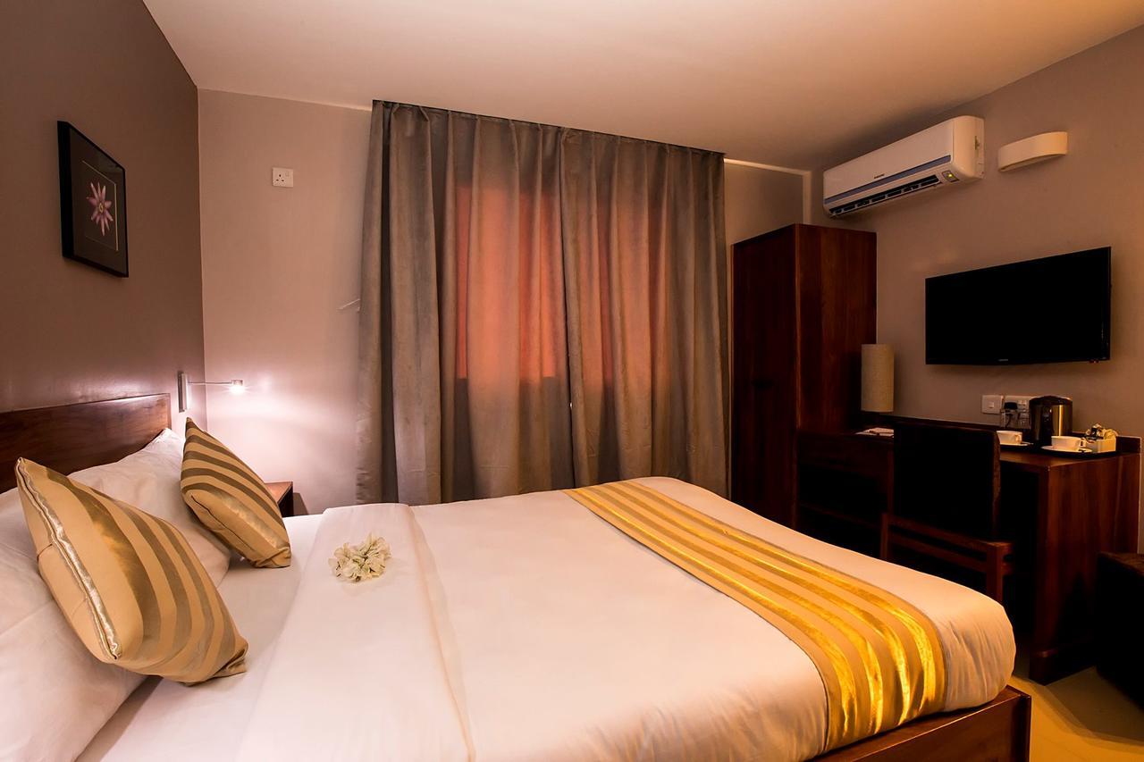 Venus Premier Hotel Аруша Екстер'єр фото